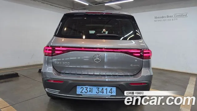 Mercedes-Benz EQB — Фото автомобиля 4
