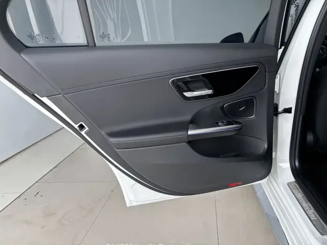 Mercedes-Benz C-Class — Фото автомобиля 21