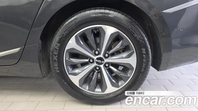 Kia K8 K8 Hybrid — Фото автомобиля 6