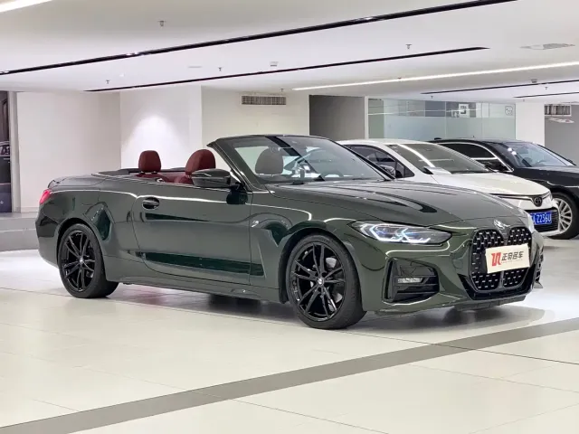 BMW BMW 4 Series 2023 425i Convertible M Sport Shadowline Package — Фото автомобиля 4