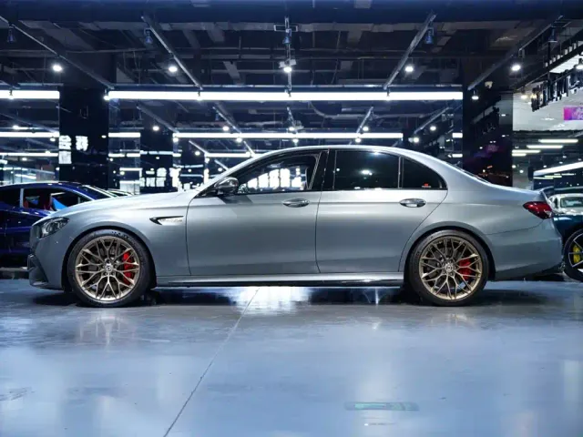 Mercedes-Benz E-Class AMG — Фото автомобиля 5