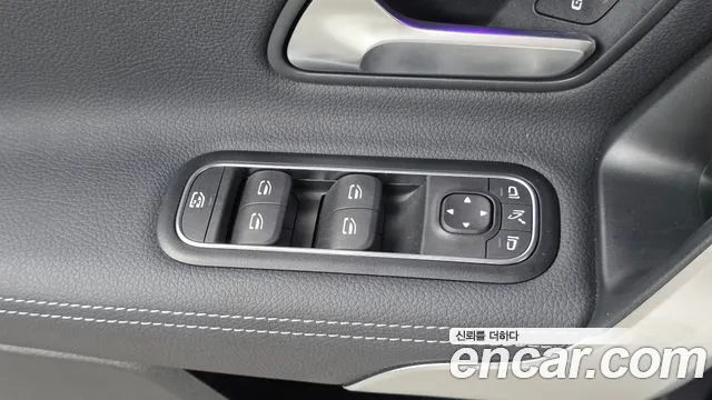 Mercedes-Benz A-Class W177 — Фото автомобиля 11