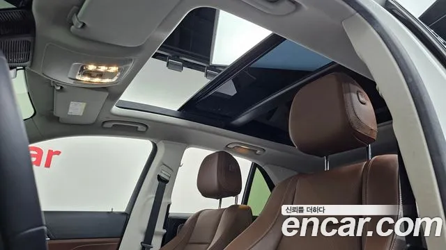 Mercedes-Benz GLE-Class — Фото автомобиля 14