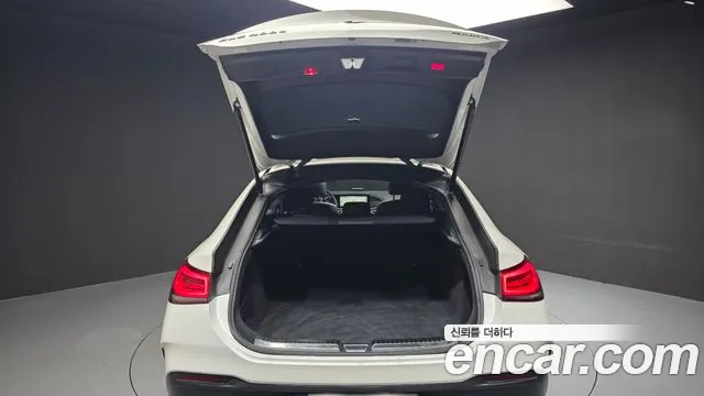 Mercedes-Benz GLE-Class — Фото автомобиля 23
