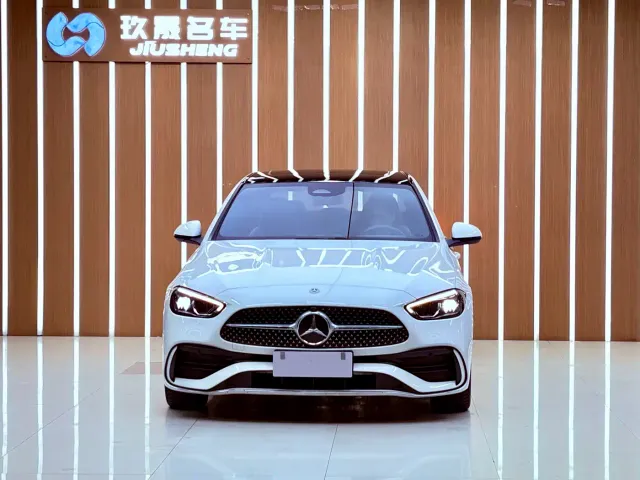 Mercedes-Benz C-Class — Фото автомобиля 2
