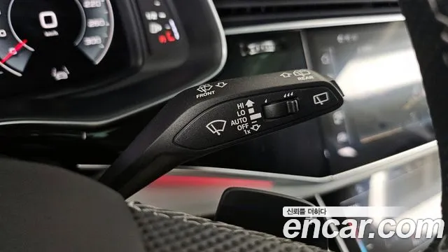 Audi Q7 55 TFSI quattro Premium — Фото автомобиля 28