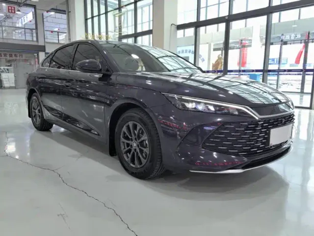 BYD Qin L — Фото автомобиля 3