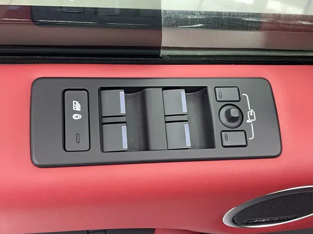 Land Rover Discovery — Фото автомобиля 13