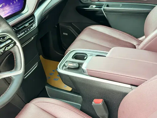 Buick Century 2023 2.0T 6-Seat World Edition — Фото автомобиля 4