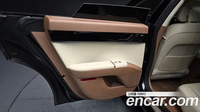 Hyundai Grandeur GN7 — Фото автомобиля 14