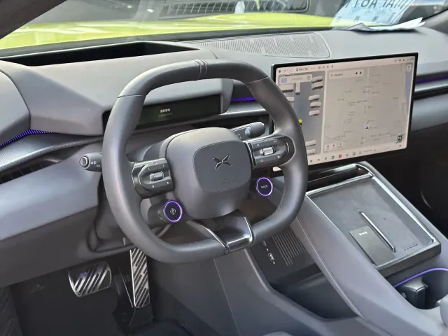Xpeng P7 — Фото автомобиля 12