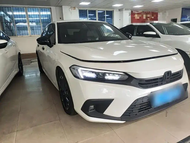 Honda Civic — Фото автомобиля 3