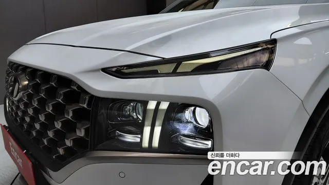 Hyundai Santafe Бензин 2.5T 2WD — Фото автомобиля 22