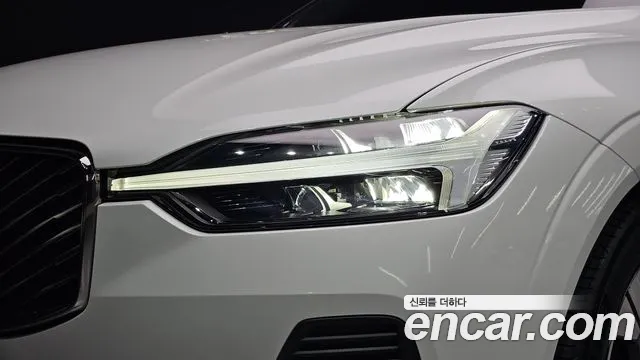 Volvo XC60 Generation 2 — Фото автомобиля 22