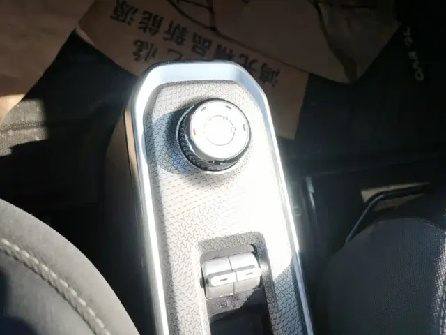 Baojun Yep — Фото автомобиля 13