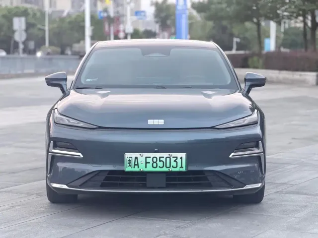 Geely Galaxy Xingyao 8 — Фото автомобиля 2