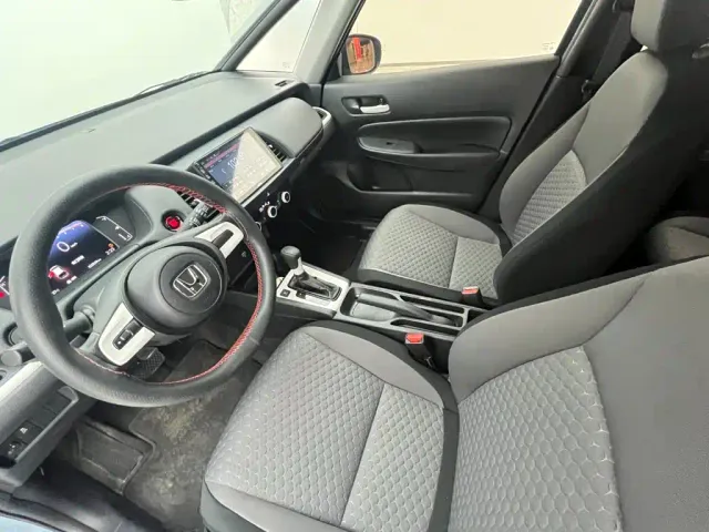 Honda Fit — Фото автомобиля 8