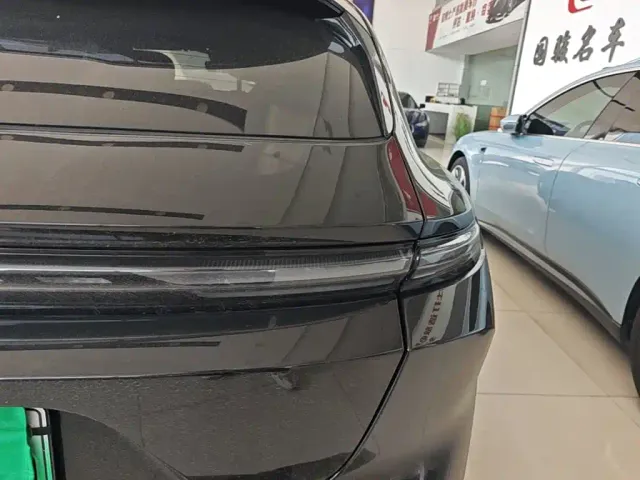 Nio ET5 Touring — Фото автомобиля 7