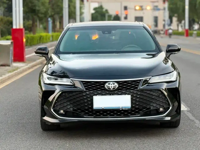 Toyota Avalon — Фото автомобиля 11