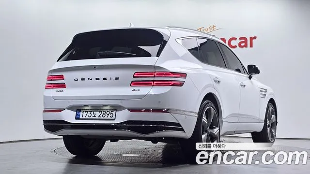 Genesis GV80 — Фото автомобиля 2