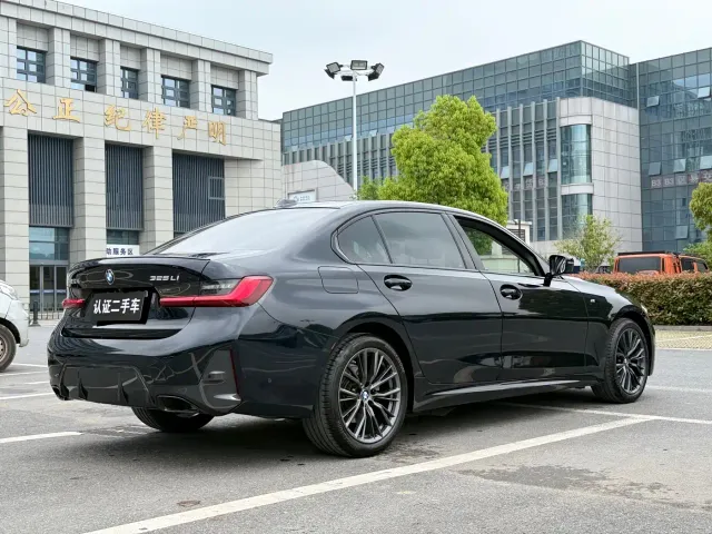 BMW 3 Series — Фото автомобиля 4