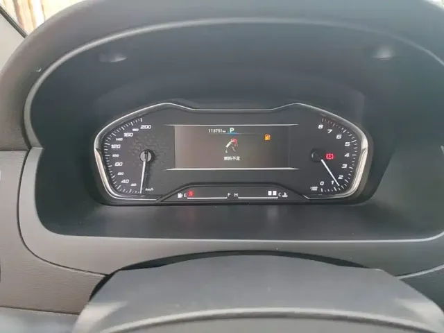 Maxus G20 — Фото автомобиля 11