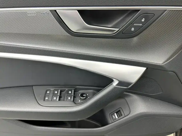 Audi A6L — Фото автомобиля 11