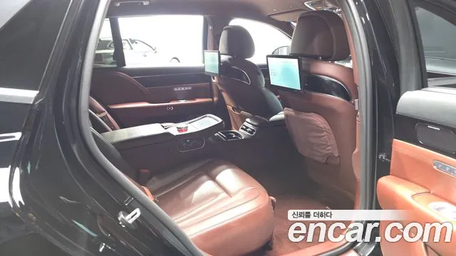 Genesis G90 RS4 — Фото автомобиля 12