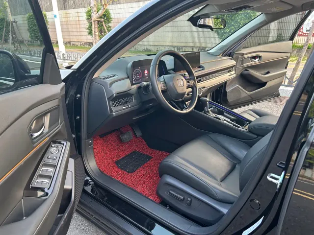Honda Accord — Фото автомобиля 4