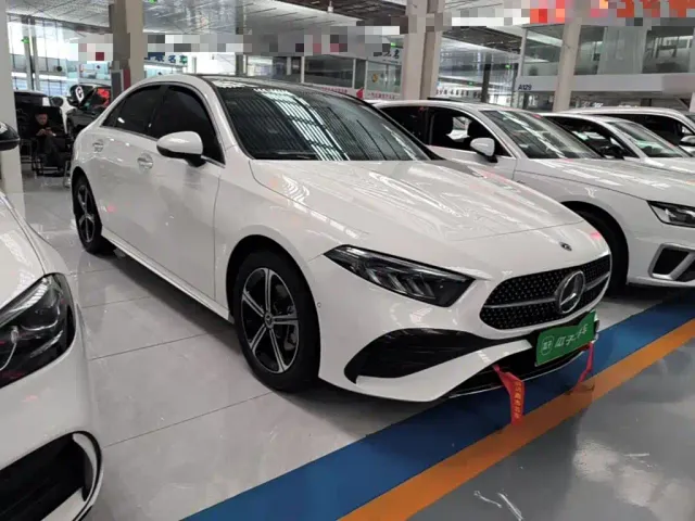 Mercedes-Benz A-Class — Фото автомобиля 3
