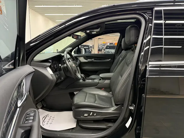 Cadillac XT6 — Фото автомобиля 6