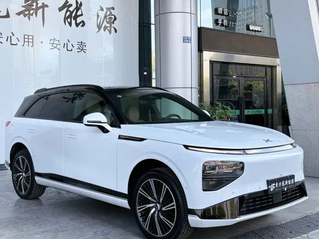 Xpeng G9 — Фото автомобиля 3