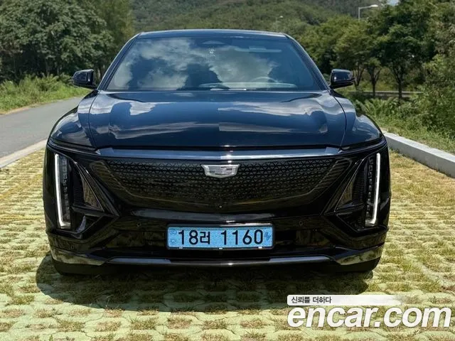 Cadillac Lyriq Lyriq Sport — Фото автомобиля 2