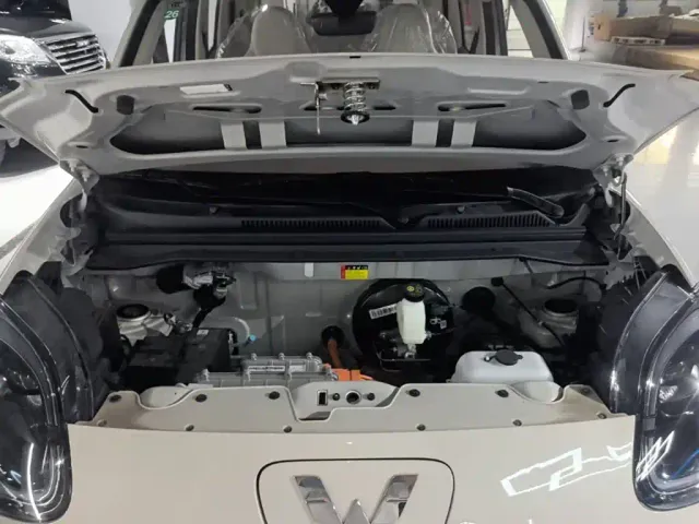 Wuling Hongguang Mini EV — Фото автомобиля 19