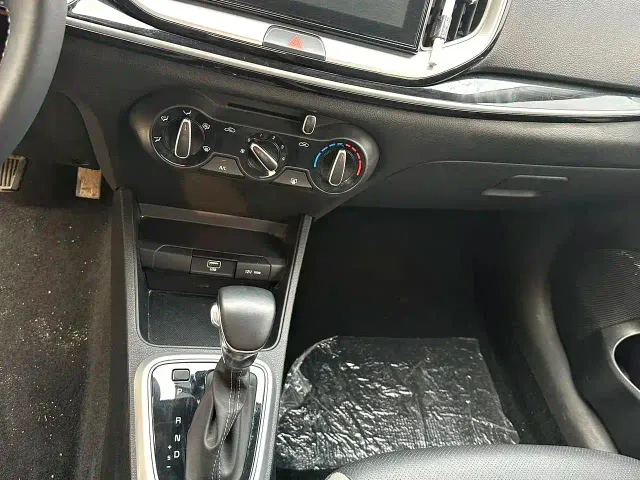 Kia KX1 — Фото автомобиля 5