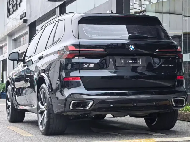 BMW X5 — Фото автомобиля 11