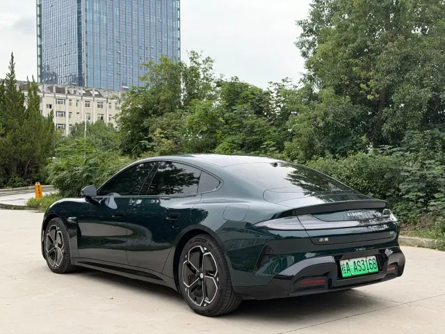 Xiaomi SU7 — Фото автомобиля 4