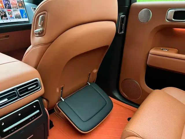 Li Auto L7 — Фото автомобиля 10