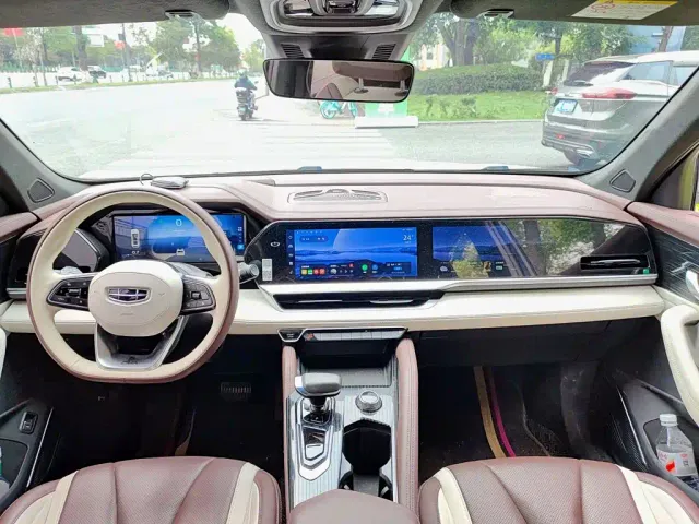 Geely Xingyue L — Фото автомобиля 10