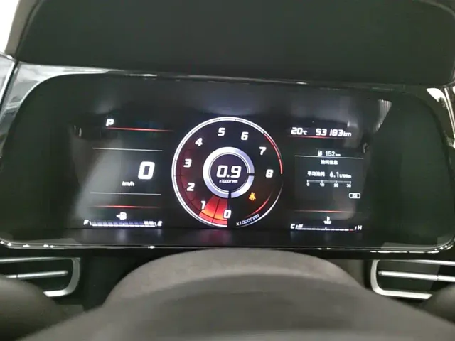 Hyundai Elantra — Фото автомобиля 11