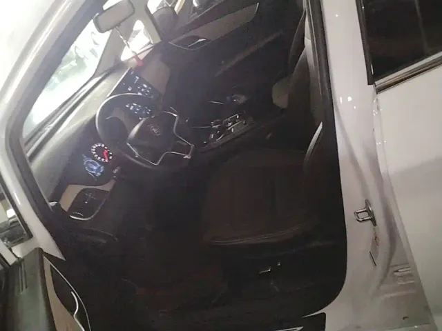 BYD Song MAX — Фото автомобиля 14