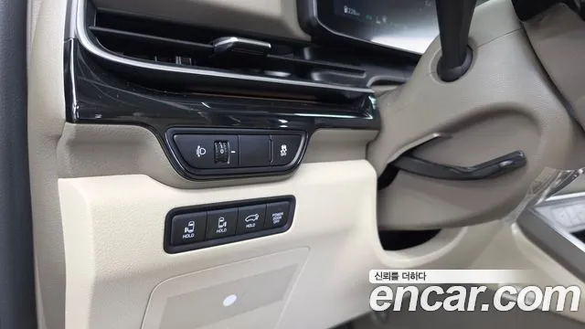 Kia Carnival Generation 4 — Фото автомобиля 27