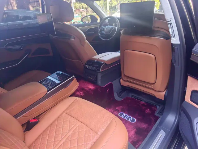 Audi A8 — Фото автомобиля 5