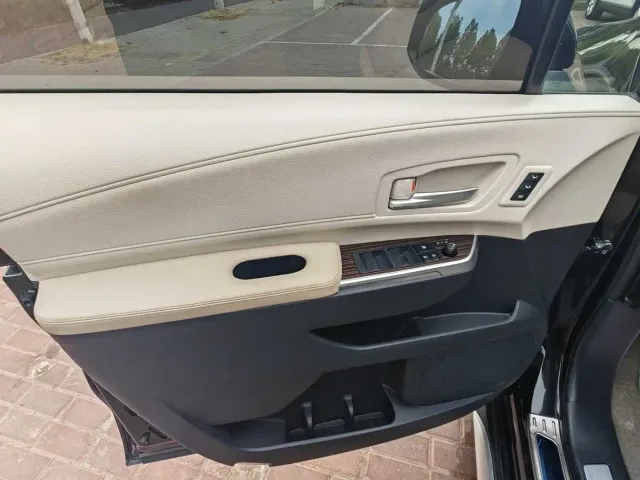 Toyota Granvia — Фото автомобиля 13