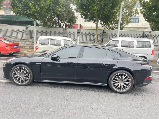 Porsche Panamera — Фото автомобиля 4