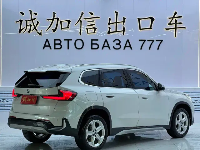 BMW X1 — Фото автомобиля 4