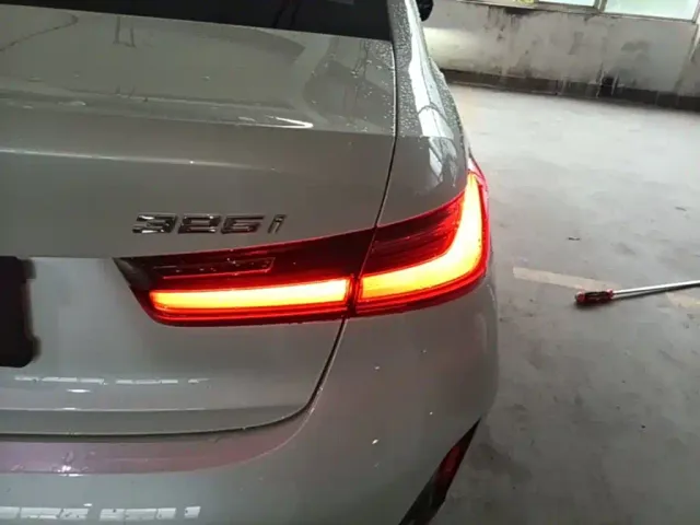 BMW 3 Series — Фото автомобиля 7