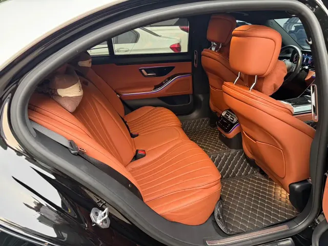 Mercedes-Benz S-Class — Фото автомобиля 12