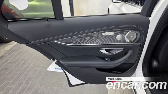 Mercedes-Benz E-Class W213 — Фото автомобиля 14