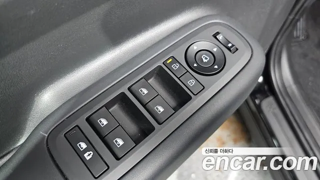 Hyundai Santafe Santa Fe (MX5) Бензин 2.5T 2WD — Фото автомобиля 27